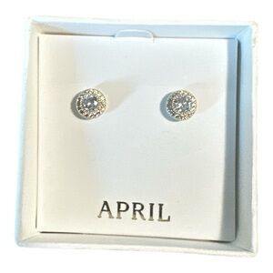Chloe + Isabel April Birthstone Stud Earrings – NWT